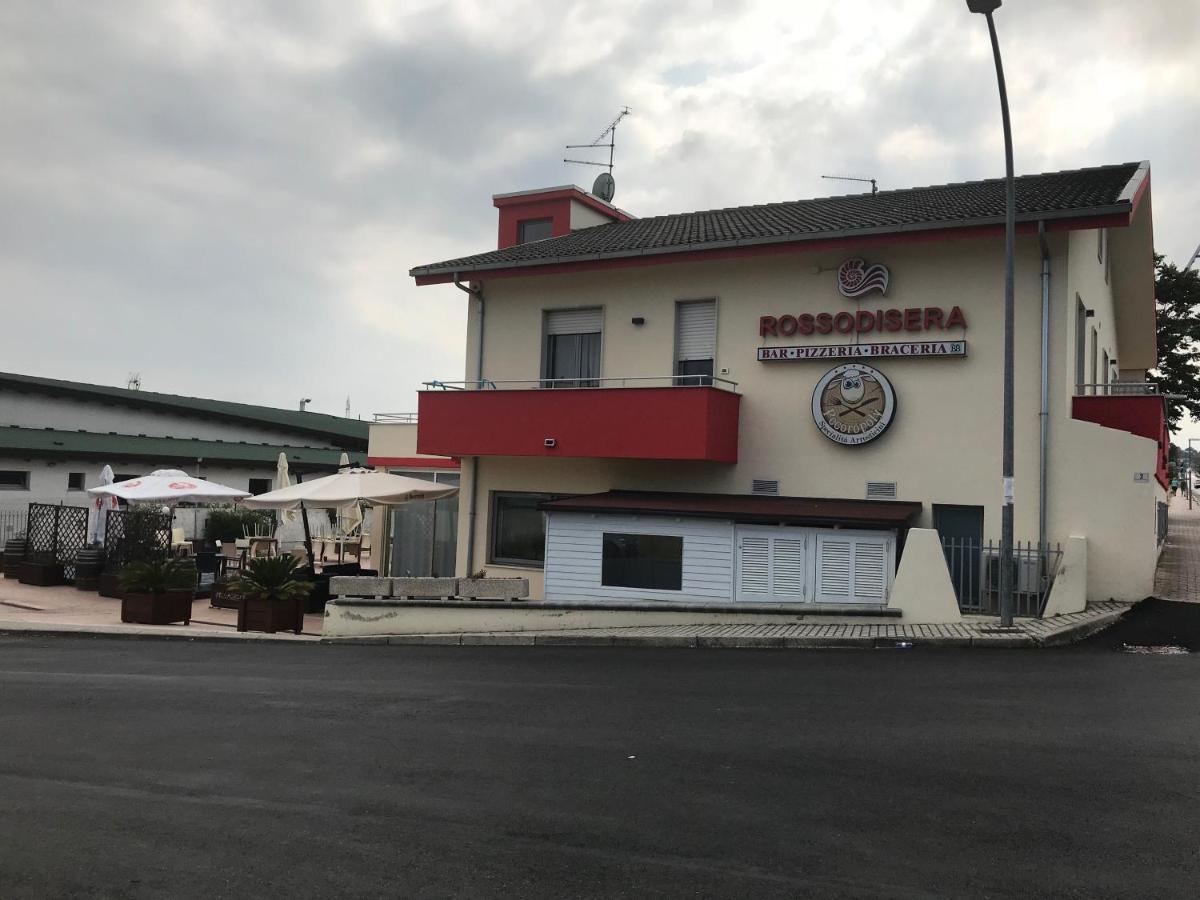 Rosso Di Sera Bed & Breakfast Чита' Сант'Анджело Екстериор снимка